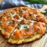 Kartoffelpizza mit geräuchertem Lachs
