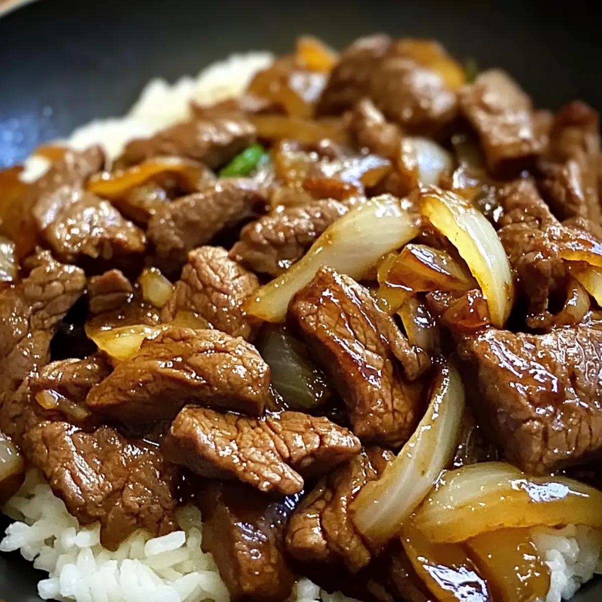 Chinesisches Rindfleisch mit Zwiebeln ganz schnell